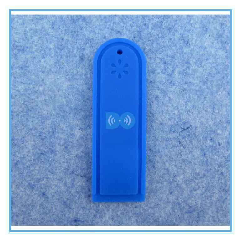 Durable High Temperature UHF RFID Tag Laundry RFID Tag Silicone RFID UHF Tag
